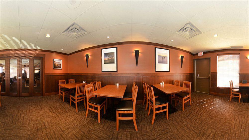 Best Western Plus Country Meadows Inn Aldergrove Szoba fotó