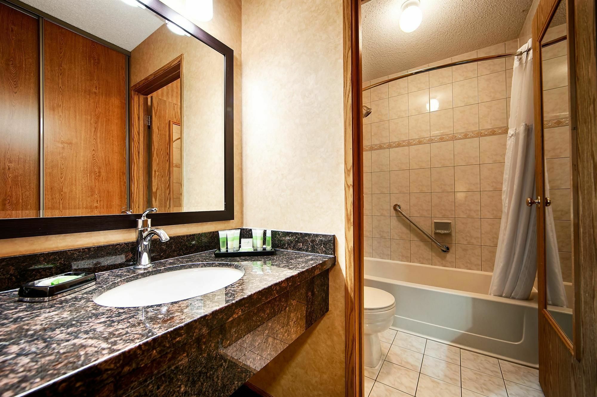 Best Western Plus Country Meadows Inn Aldergrove Kültér fotó